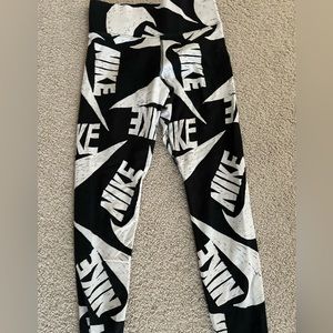 Nike Women’s All Over Logo Print Leggings Size Small